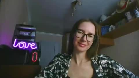 Snapshot of feraliss chatting on February 16, 2026, 11:28 am feraliss online show from February 16, 2026, 11:28 am