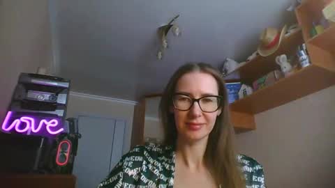 Snapshot of feraliss chatting on February 22, 2026, 10:58 am feraliss online show from February 22, 2026, 10:58 am
