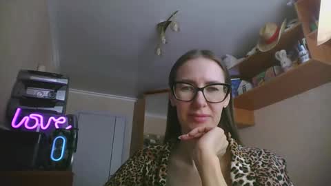 Snapshot of feraliss chatting on February 28, 2026, 8:26 am feraliss online show from February 28, 2026, 8:26 am
