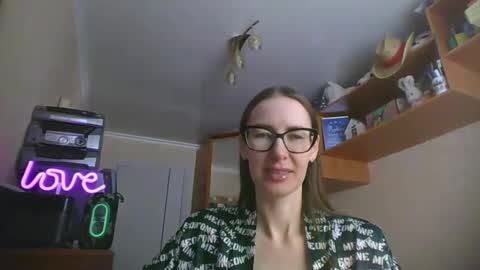 Snapshot of feraliss chatting on March 1, 2026, 10:06 am feraliss online show from March 1, 2026, 10:06 am