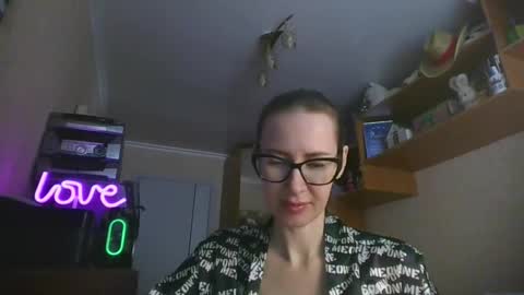 Snapshot of feraliss chatting on March 3, 2026, 11:27 am feraliss online show from March 3, 2026, 11:27 am