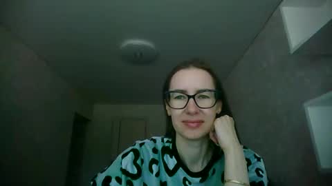 Snapshot of feraliss chatting on May 24, 2026, 9:14 am feraliss online show from May 24, 2026, 9:14 am