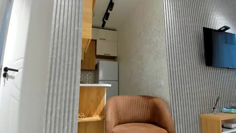 Leya online show from January 17, 2026, 10:53 am