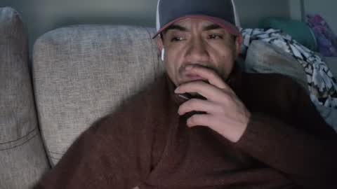 fernand89 online show from February 5, 2025, 6:46 am