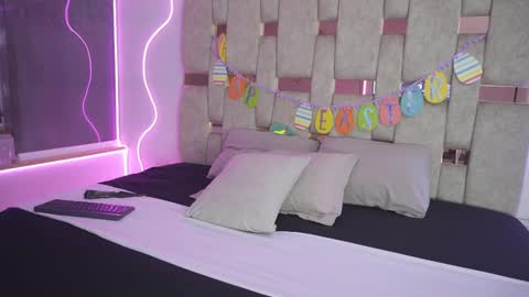 fernanda_thail_ online show from March 29, 2026, 7:47 pm