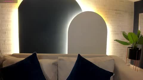 FER  online show from October 11, 2025, 11:09 am