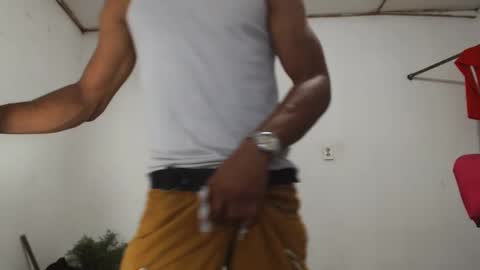 Snapshot of fernandez_latinblack chatting on December 6, 2024, 10:52 pm fernandez_latinblack online show from December 6, 2024, 10:52 pm