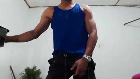 Snapshot of fernandez_latinblack chatting on December 10, 2024, 11:30 pm fernandez_latinblack online show from December 10, 2024, 11:30 pm