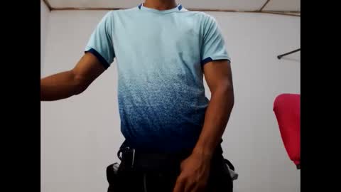 Snapshot of fernandez_latinblack chatting on January 19, 2025, 1:32 am fernandez_latinblack online show from January 19, 2025, 1:32 am