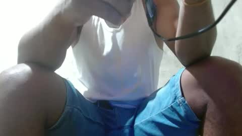 fernandez_latinblack online show from November 13, 2025, 2:21 am