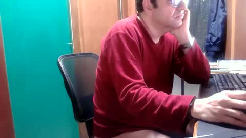 fernandoreutergrant online show from October 15, 2025, 11:21 am