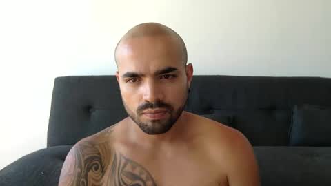 Snapshot of ferpaisa2024 chatting on December 3, 2024, 5:45 pm insta ferxx1210 Fercho online show from December 3, 2024, 5:45 pm