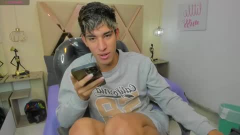 FER PHOENIX online show from October 29, 2025, 3:20 am