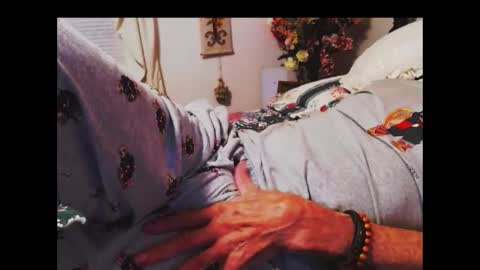 Snapshot of ferra_testarossa chatting on October 27, 2025, 3:32 am ferra_testarossa online show from October 27, 2025, 3:32 am