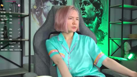 Snapshot of fetishrey chatting on November 3, 2025, 4:41 pm Rey online show from November 3, 2025, 4:41 pm