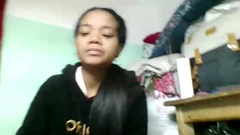 fetranialdy online show from September 14, 2025, 4:55 am