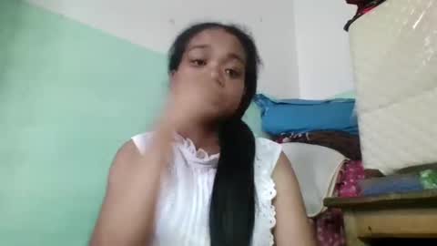 fetranialdy online show from November 3, 2025, 4:58 am