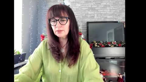 Snapshot of fey_bb chatting on January 16, 2026, 4:49 am Milana online show from January 16, 2026, 4:49 am