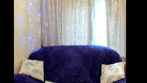 Milana online show from July 5, 2026, 5:14 am