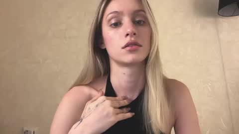 Lisa online show from December 23, 2025, 9:29 am