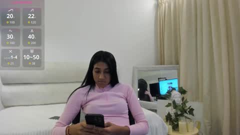 Snapshot of ffreyja_ chatting on October 5, 2025, 7:01 pm Freyja online show from October 5, 2025, 7:01 pm