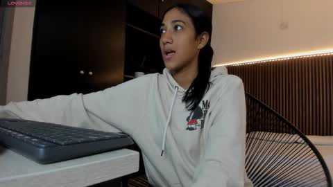 Snapshot of ffreyja_ chatting on October 13, 2025, 4:51 pm Freyja online show from October 13, 2025, 4:51 pm