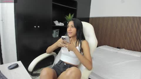 Snapshot of ffreyja_ chatting on November 6, 2025, 6:09 pm Freyja online show from November 6, 2025, 6:09 pm