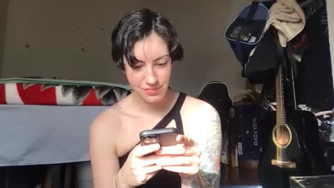 fgsammie online show from April 28, 2026, 12:20 am