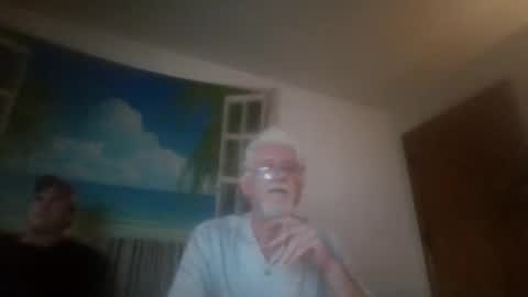 Snapshot of fgwjr chatting on October 24, 2025, 10:11 am feegee online show from October 24, 2025, 10:11 am