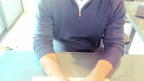 fhetzl online show from November 5, 2025, 11:27 pm