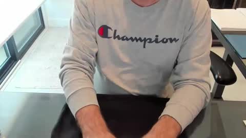 fhetzl online show from November 23, 2025, 11:15 pm