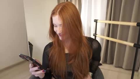 Snapshot of fiamoor chatting on November 8, 2025, 11:32 am Fia online show from November 8, 2025, 11:32 am