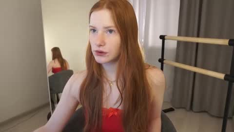 Snapshot of fiamoor chatting on November 17, 2025, 11:27 am Fia online show from November 17, 2025, 11:27 am