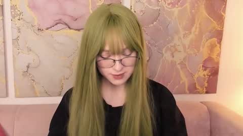 fiamoory online show from October 16, 2025, 1:28 am