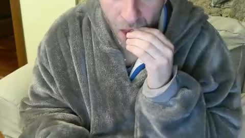 Snapshot of fidelio89 chatting on January 18, 2026, 7:06 pm Fid online show from January 18, 2026, 7:06 pm