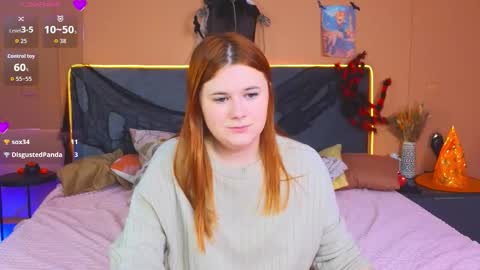 Snapshot of fiery_foxy chatting on November 5, 2025, 4:56 am Mabel online show from November 5, 2025, 4:56 am