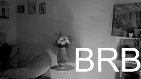 cap and Lana  online show from December 11, 2024, 2:22 pm