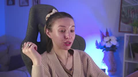 cap and Lana  online show from December 12, 2024, 3:27 pm