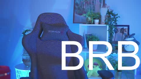 cap and Lana  online show from January 10, 2025, 11:11 am