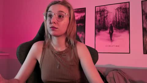 cap and Lana  online show from February 28, 2025, 2:31 am