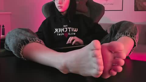 cap and Lana  online show from March 1, 2025, 2:26 am