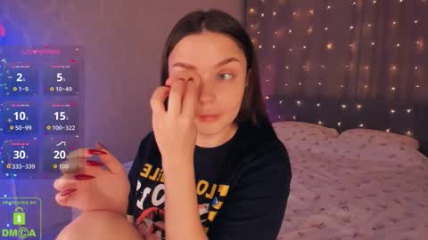 LEEN online show from November 10, 2025, 1:59 am