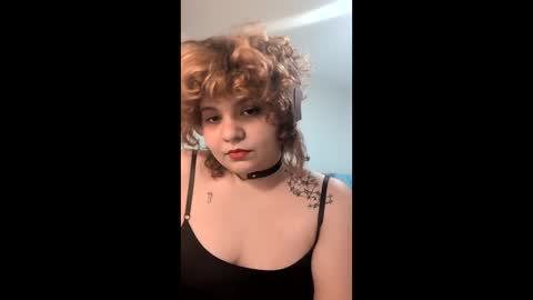 filthylunamor online show from June 1, 2026, 5:53 am