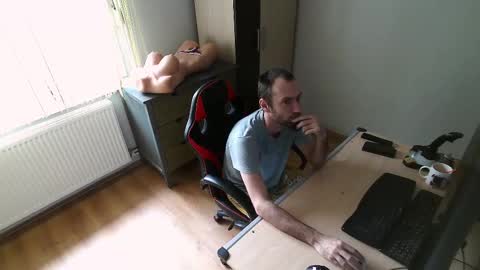 Jane and Findo online show from March 1, 2025, 4:15 am