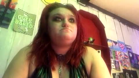 Snapshot of findommefoxi chatting on December 28, 2024, 12:36 am findommefoxi online show from December 28, 2024, 12:36 am