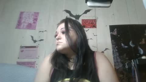 Snapshot of findommefoxi chatting on October 4, 2025, 7:50 am findommefoxi online show from October 4, 2025, 7:50 am