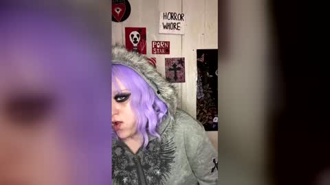 Snapshot of findommefoxi chatting on March 2, 2026, 12:57 am findommefoxi online show from March 2, 2026, 12:57 am