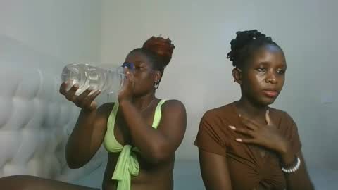 melanie online show from October 17, 2025, 8:55 pm