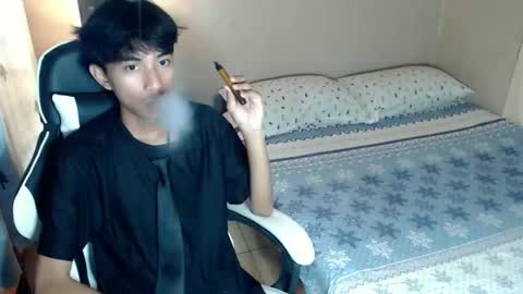 Snapshot of fineboii_rey18 chatting on October 2, 2025, 10:22 am fineboii_rey18 online show from October 2, 2025, 10:22 am