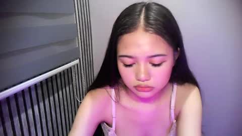KEONA online show from April 29, 2026, 3:38 pm